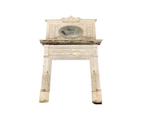 Early 20th century Georgian revival cast iron fire surround  of classical design, the over mantel with shell, acanthus leaf a