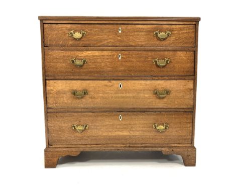 Georgian oak chest fitted with four long graduated drawers, raised on bracket supports - Condition Report 