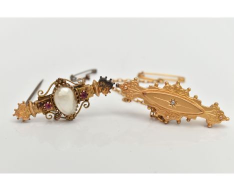 TWO 9CT GOLD BROOCHES, the first Etruscan brooch set with a central split baroque pearl, claw set and flanked with two circul