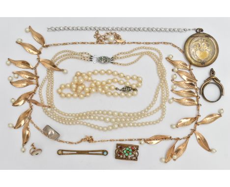 A SELECTION OF COSTUME JEWELLERY, to include imitation pearl necklaces, a powder case, a ring, etc