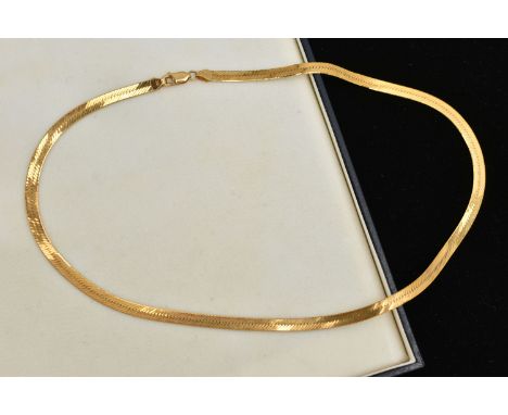 A 9CT GOLD FLAT HERRINGBONE CHAIN, fitted with a spring release clasp, hallmarked 9ct Birmingham import, length 450mm, approx
