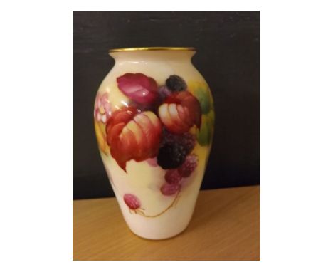 Royal Worcester Model G461 bulbous vase, with berry and leaf decoration, 4 ins tall