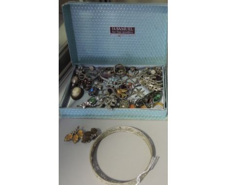 A quantity of costume jewellery including a filigree bangle, white metal and silver, (qty).