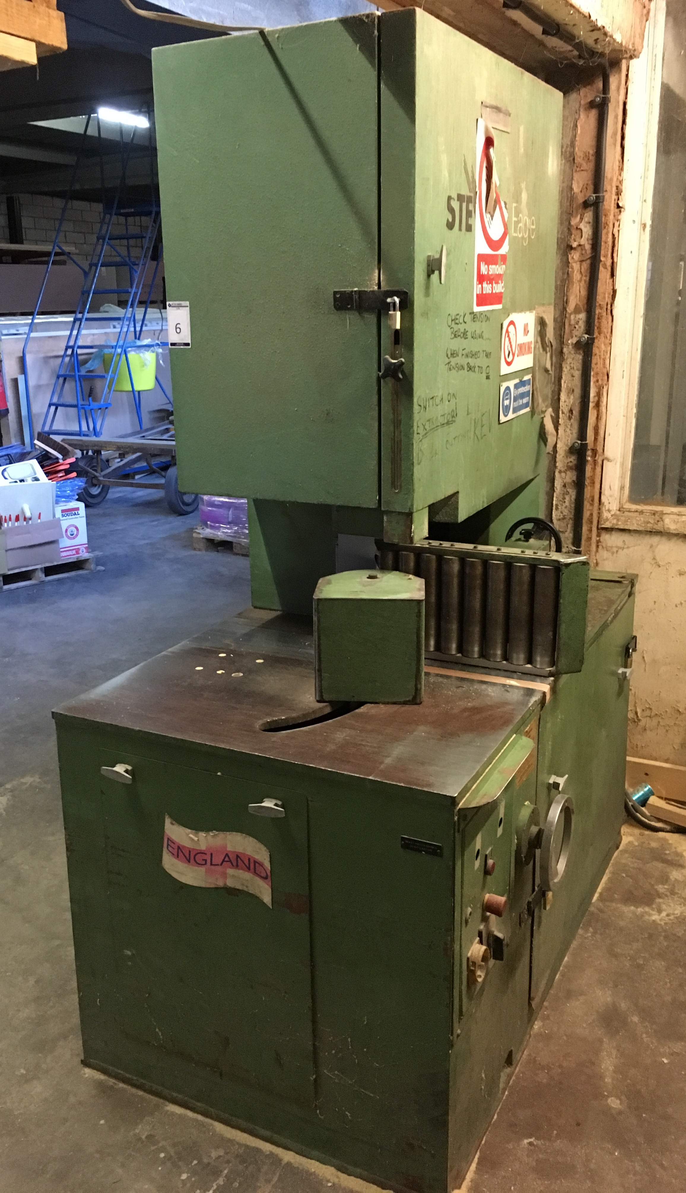 Stenner Eagle 36 Bandsaw (located at Tooting, viewing Tuesday 23rd ...