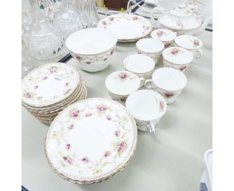 LATE VICTORIAN TRANSFER PRINTED TEA SERVICE OF 36 PIECES 