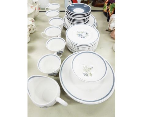 SUSIE COOPER 'GLEN MIST' TEA SET OF 40 PIECES 