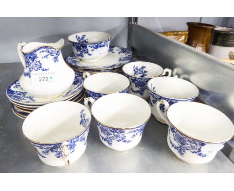 A SWANSEA BLUE AND WHITE TEA SERVICE FOR FOUR PERSONS 