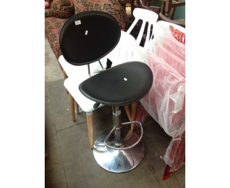 STEEL SWIVEL BAR STOOL, W46CM, H107CM