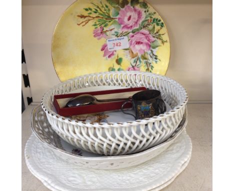 CHINA BOWLS, PLATES AND BRIC A BRAC  M4