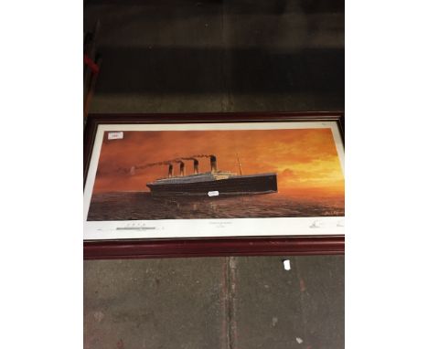 TITANIC PRINT. T