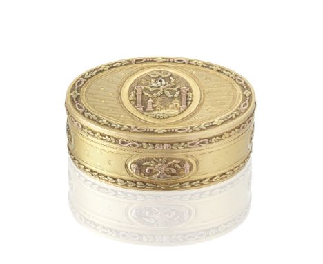 A Louis XVI vari-coloured gold snuff boxJean-Baptiste Carnay, Paris 1785 The hinged cover with a central chased architectural