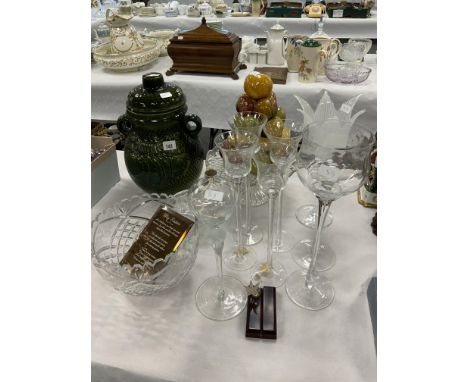 GLASS FRUIT BOWL POTTERY ITEM, LARGE GLASSES PLUS OTHER ITEMS 13 IN TOTAL