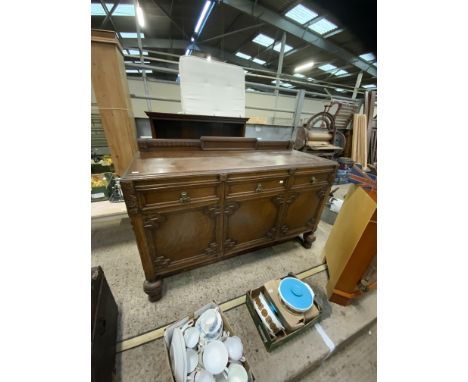 VINTAGE WOODEN SIDEBOARD