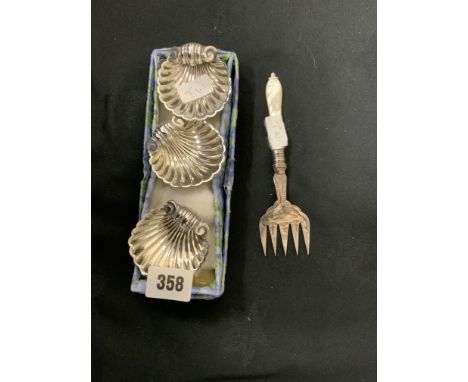3 X HM SILVER SHELLS TOGETHER WITH VICTORIAN E P FORK