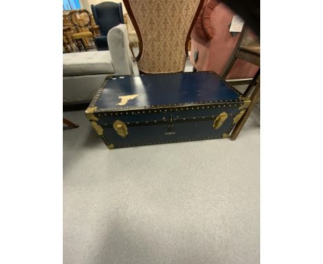 LARGE CABIN TRUNK