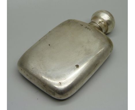 A small silver flask, Chester 1920, 38g 