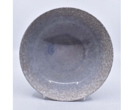 Ruskin Pottery: A Ruskin Pottery mottled grey shallow bowl, diameter approx 18cm, height approx 6.5cm. Impressed Ruskin, Engl