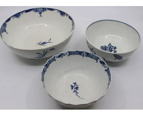 An 18th Worcester blue and white punch bowl, approx 21cm diam x 8.3cm high; a Worcester blue and white scalloped edge bowl, a
