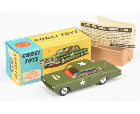 Corgi Toys Military 358 Oldsmobile "Staff" Car - Green, red interior with figures, spun hubs, aerial - Excellent Plus beautif