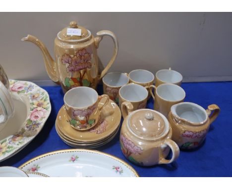 A Maling teapot, dish and plate all decorated with Italian scenes, a Wedgwood Newport teaset and other items Condition report