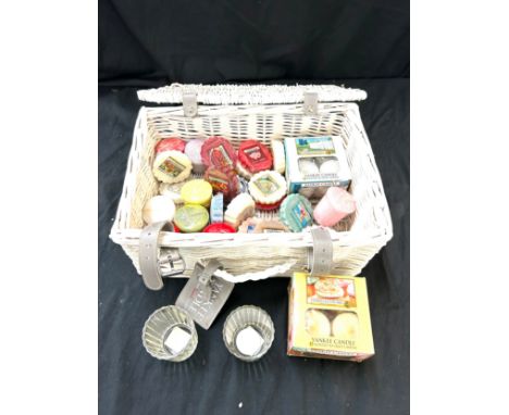 Yankee candle wicker hamper with various tea lights small candles etc 