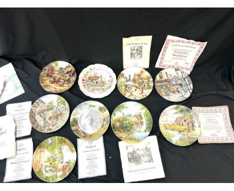 Selection of vintage collectors plates to include Royal Albert Summer, Wedgwood, Royal Doulton Old Country Ways etc 