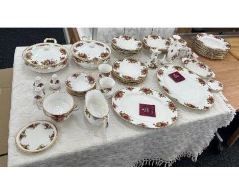 Large selection of vintage Royal Albert Old Country Rose pieces to include clocks, vases, part dinner service tureens, plates