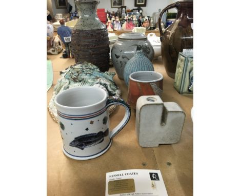 A collection of 20 th century contemporary ceramic (7)
