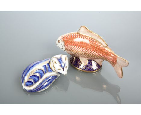 ROYAL CROWN DERBY IMARI CARP lacking stopper, 11cm high; together with a Royal Crown Derby seated fox, 5.5cm high (2)  