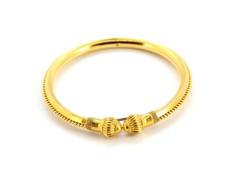 A heavy 22ct yellow gold bangle, dia. 7cm. Weight - 22.6g
