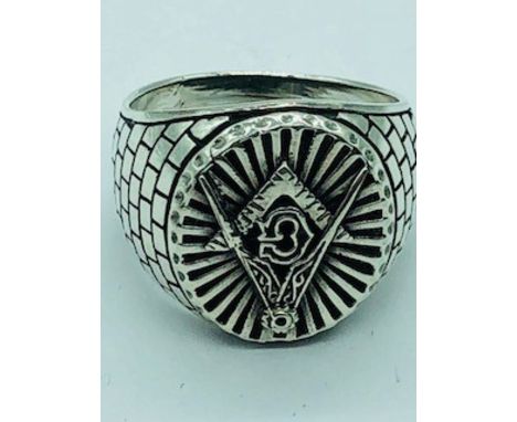 A Silver Gents Masonic Style Ring