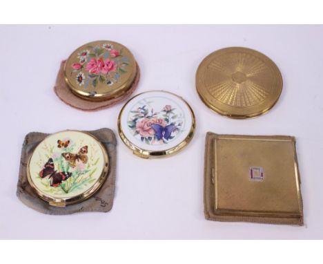 Five powder compact, to include Stratton, three with pouches, circa 1950's/60's 