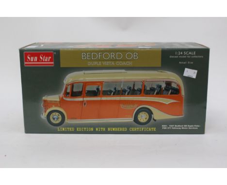 Sun Star 1.24 scale Bedford OB coach Duple, Vista, Yelloways