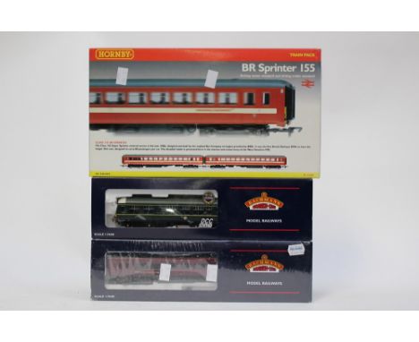 Hornby BR Sprinter 155 2 car set train pack, Bachmann 159 Arriva DMU set and a class 108 3 car DMU set BR Green, all boxed 