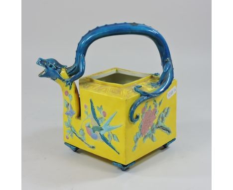 A 19th century Worcester majolica teapot, 19cm high