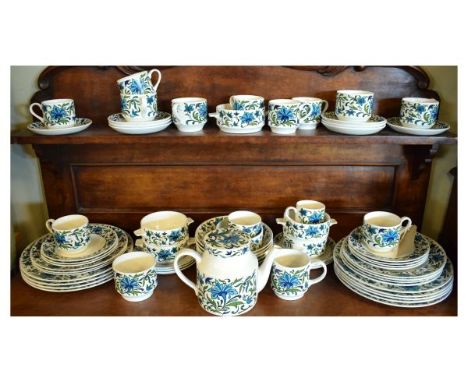 Quantity of Midwinter 'Marquis of Queensberry' pattern tableware   Condition: 