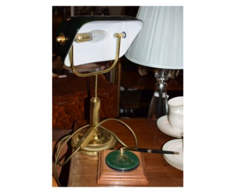 Brass and green glass library-style desk lamp, together with a House of Commons pen stand (2)   Condition: 