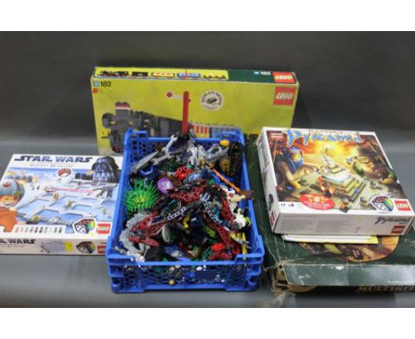 A group of modern and vintage lego, comprising a 182 train set, a Star Wars 'Battle of Hoth' set, a Rameses Pyramid set, vari