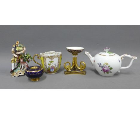 Meissen porcelain teapot, white ground painted with flowers, the lid with a flowerhead finial, blue crossed swords mark (lid 