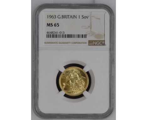 UNITED KINGDOM. Elizabeth II, 1952-2022. Gold sovereign, 1963. Royal Mint. First, laureate head of Elizabeth II facing right;