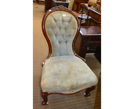 A late Victorian show wood framed salon chair, with blue button back upholstery