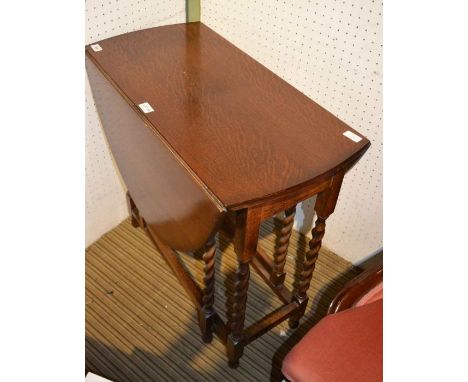 A small 20th century oak gate-leg table