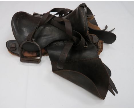 WW1 Dated Canadian Issue 1912 Pattern Trooper‚' Saddle dark brown leather saddle and side flaps.  Steel front arch and rear a