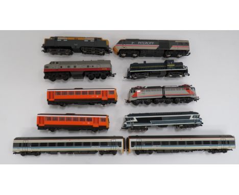 Selection of Various Electric Trains including SNCF by AHM ... SNCF 72001 by Jouef ... Intercity Swift 43051 by Hornby ... 2 
