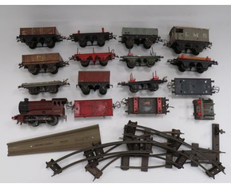 Good Selection of 0 Gauge Clockwork Trains, Carriages and Track produced by Hornby including clockwork, tinplate engine 5600 