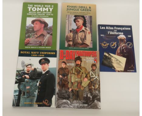 The WWII Tommy British Army Uniforms 1939-45 covering the European Theatre by Brayley &amp; Ingram, printed 1998 ... Khaki Dr