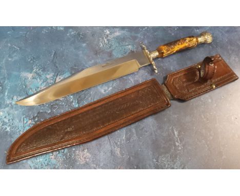 A Victorian Bowie knife, 26cm blade with clipped back point, stamped with a crown between VR over Underwood &amp; Co, 56 Haym