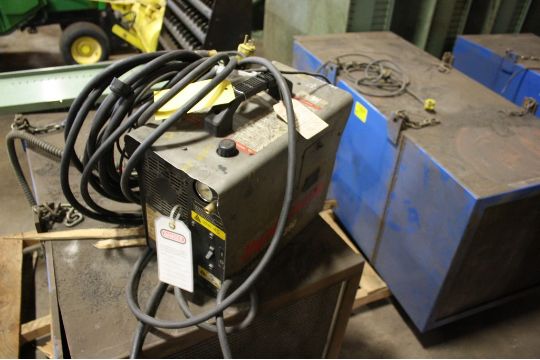 HYPERTHERM POWERMAX 350 HANDHELD PLASMA CUTTER