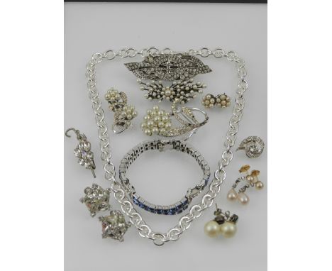 A Tiffany style white metal link chain, together with a white metal and blue and white paste stone bracelet, a quantity of pa