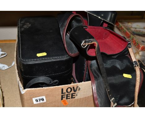 A BOX OF VINTAGE CAMERAS to include a Praktica Super TL in original carry bag with a Raynox 2.8/28mm lens, an APS Auto Telepl